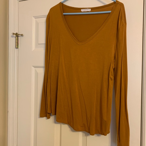 Top - Picture 2 of 4